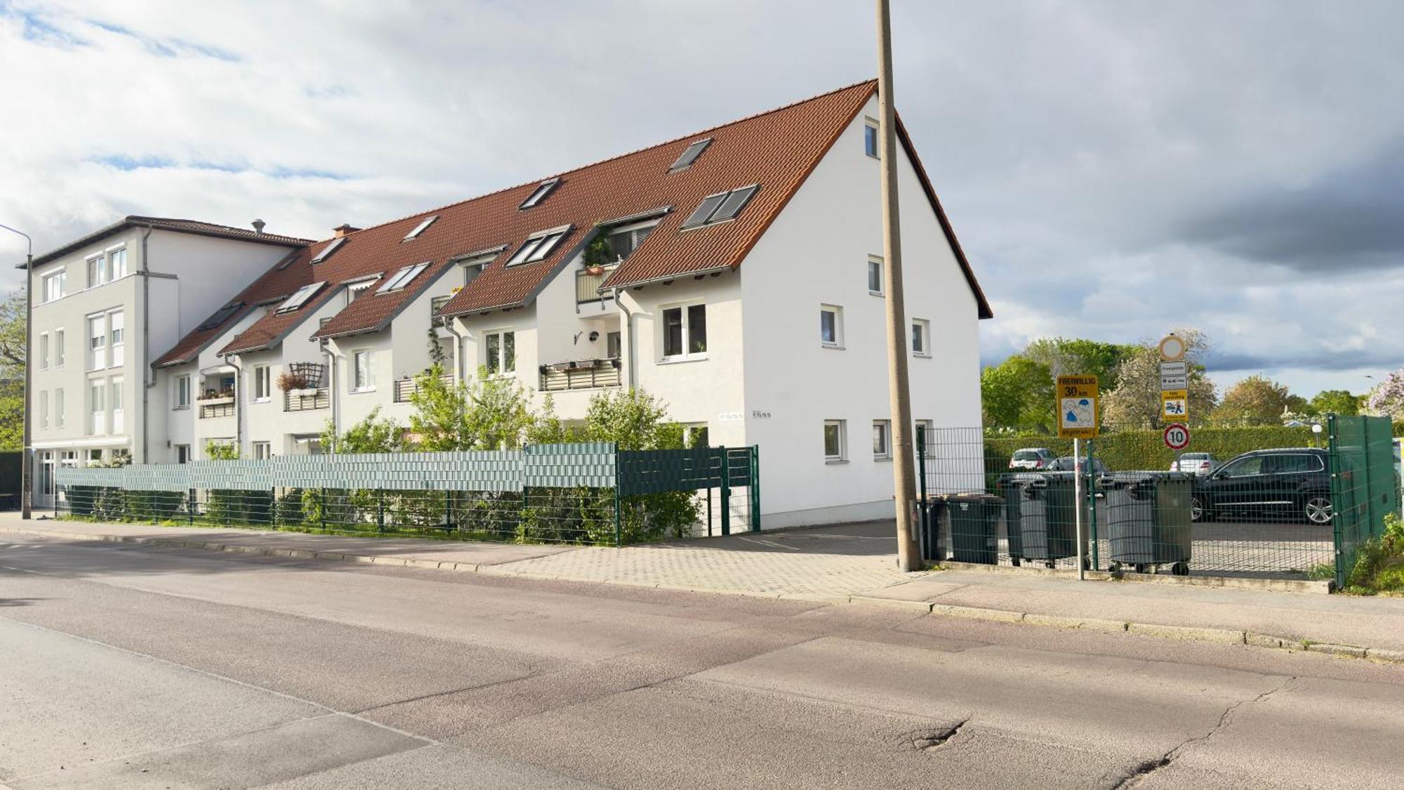Fewo Am Park - 4P, Boxspringbett, Balkon, Smarttv, Gesundbrunnen, Familienfreundlich Halle  외부 사진