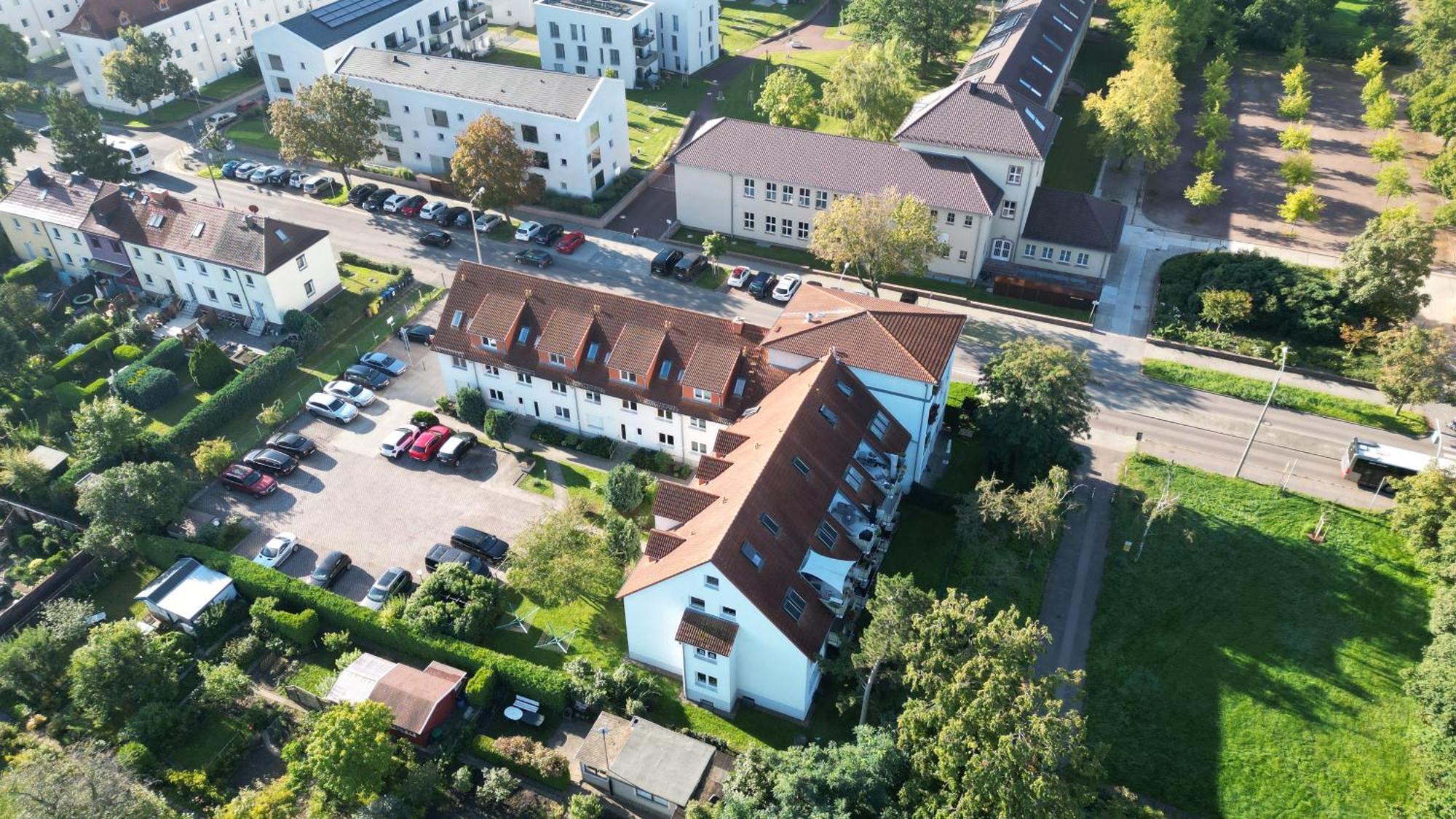 Fewo Am Park - 4P, Boxspringbett, Balkon, Smarttv, Gesundbrunnen, Familienfreundlich Halle  외부 사진